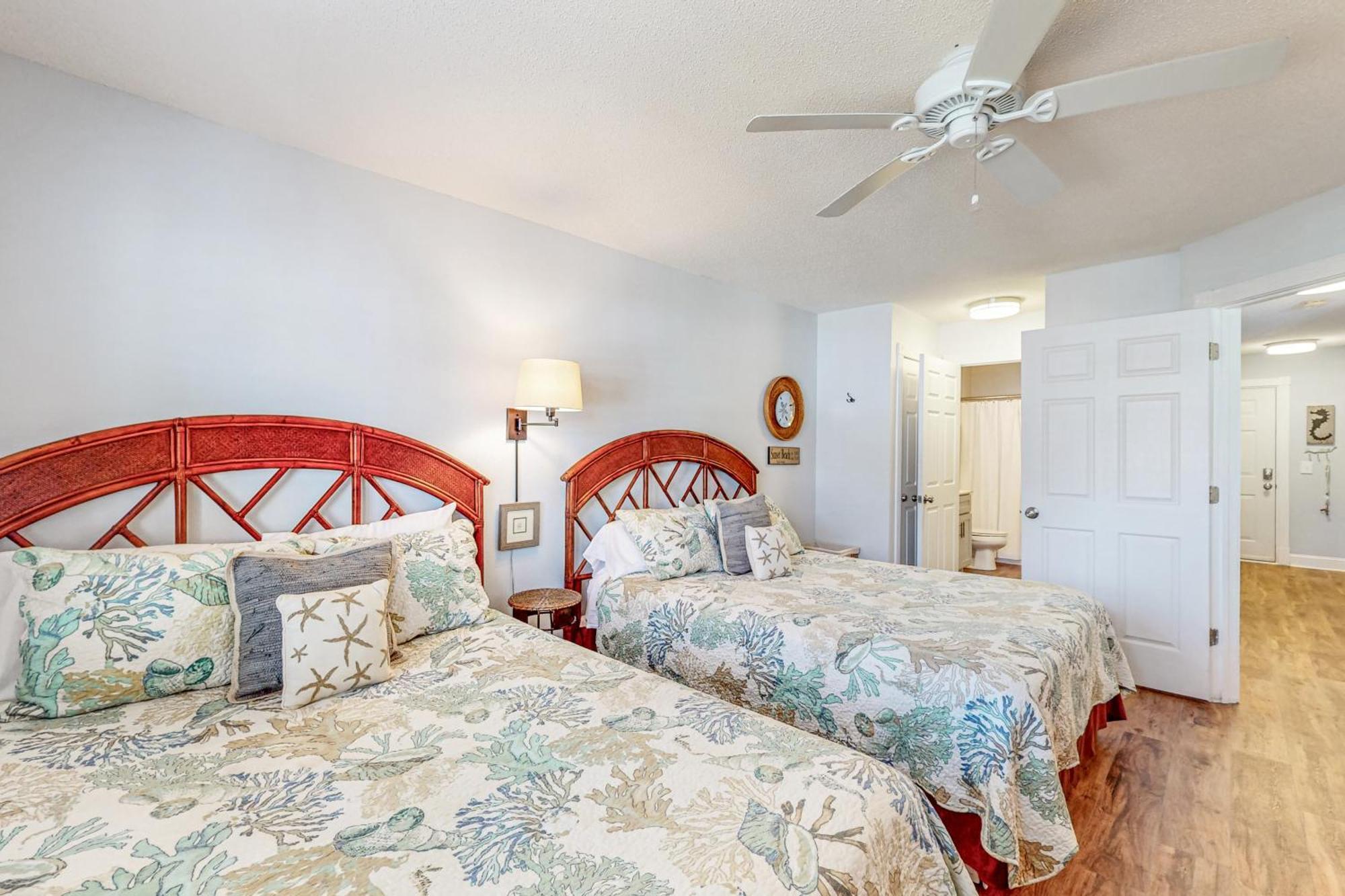Colony II Apartment Sunset Beach Room photo